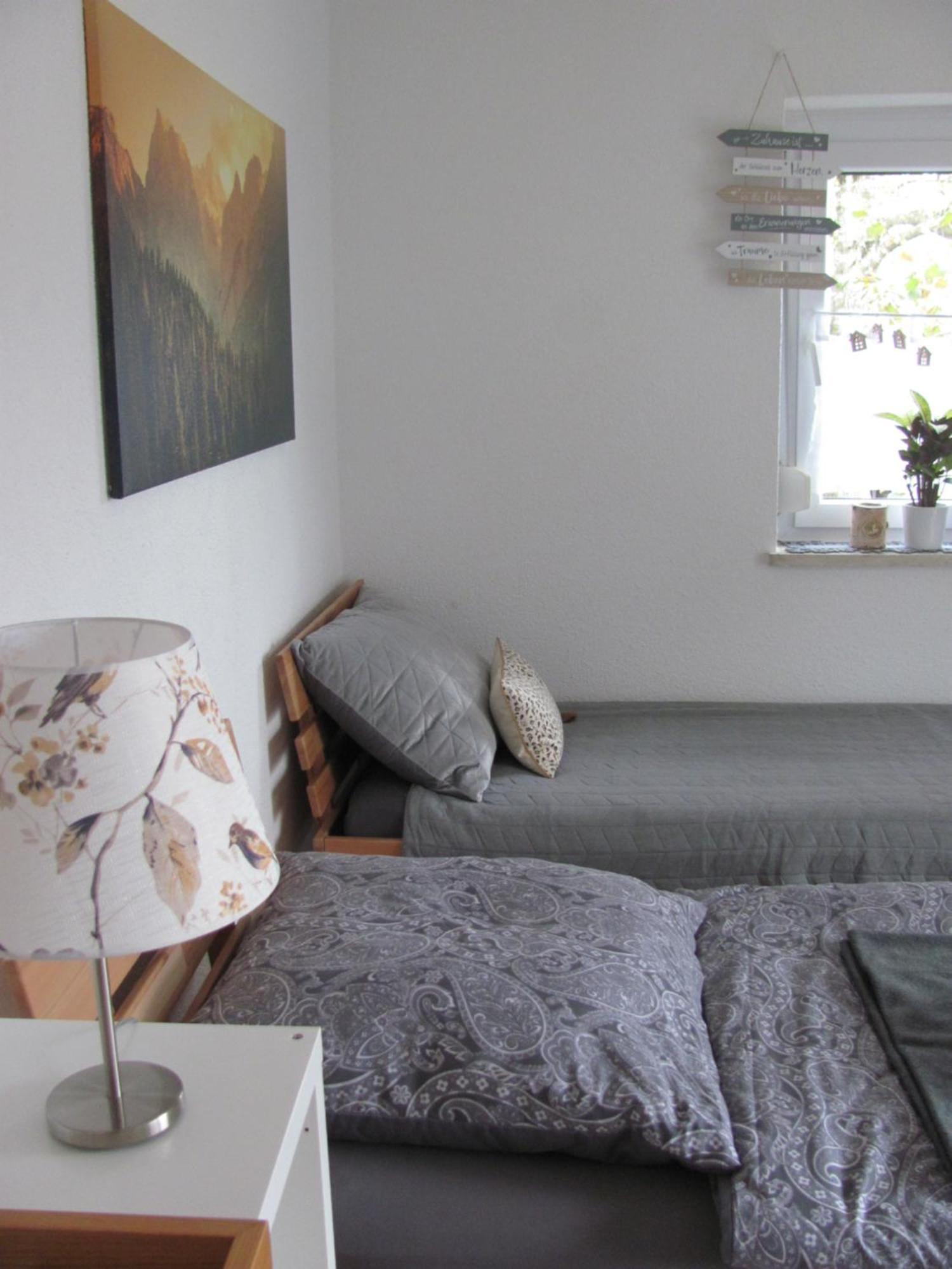 #1Gemuetliches Ruhiges Sonniges Balkonzimmer Mit Gemeinschaftsbad W-Lan Airport Nah Late Night Check In Haus Nr 9,5 Trunkelsberg Extérieur photo